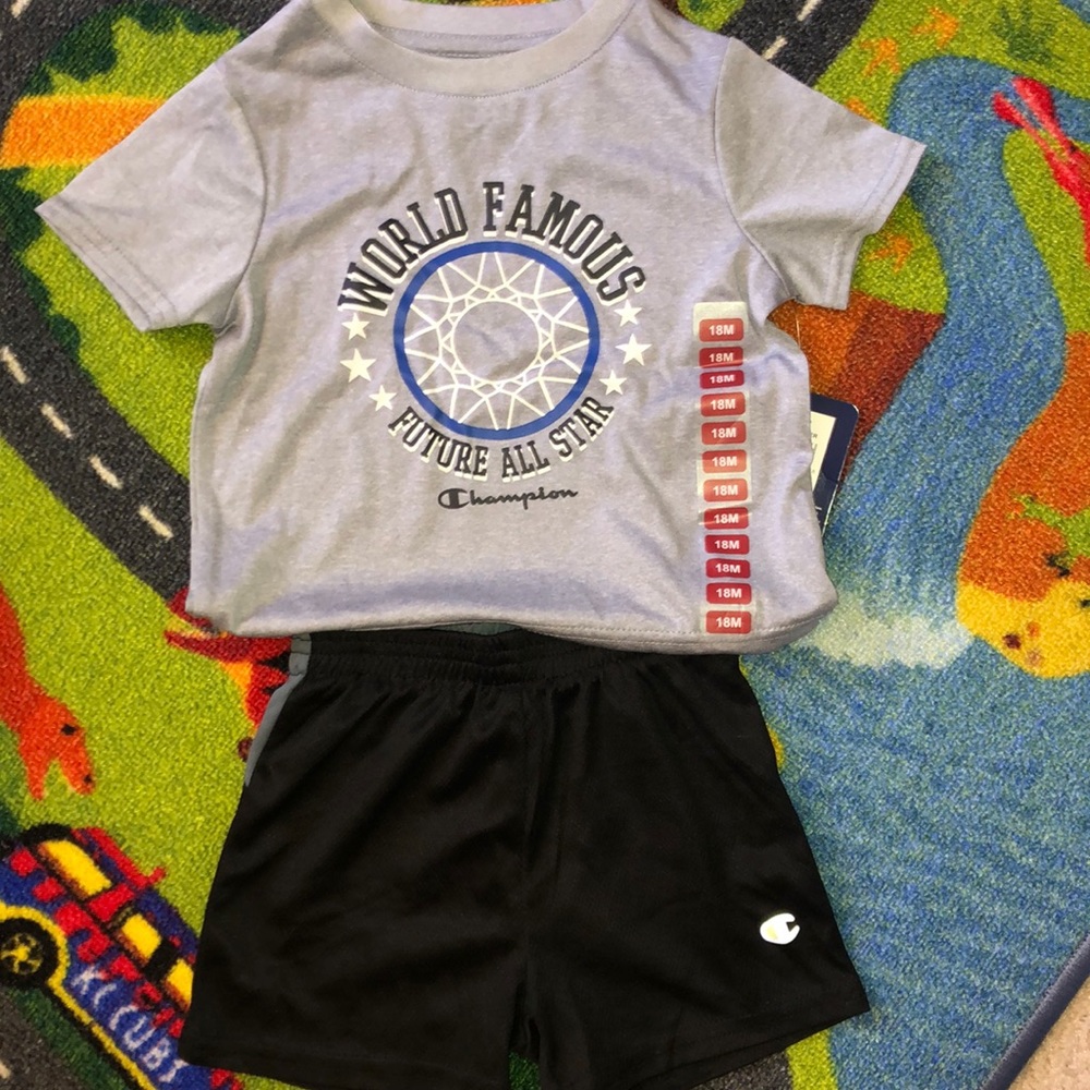 New Champion 18mo short set(boy)